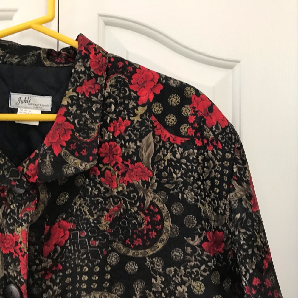 JUHLI Lightly Quilted Floral Print Fully Lined Long Sleeve Button Down J… - Picture 4 of 8